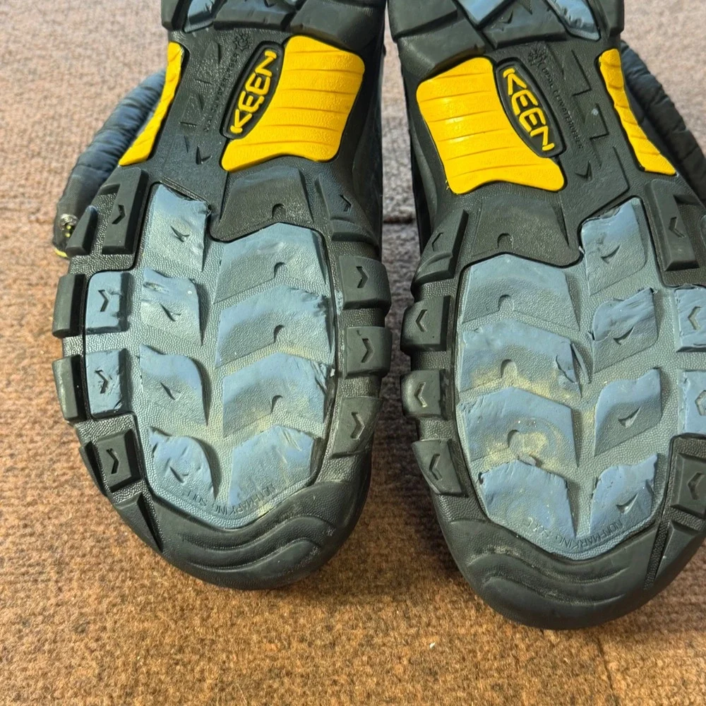 Keen‎ Shellback Waterproof Winter Boots Black PrimaLoft 200g Insulated Womens 11
